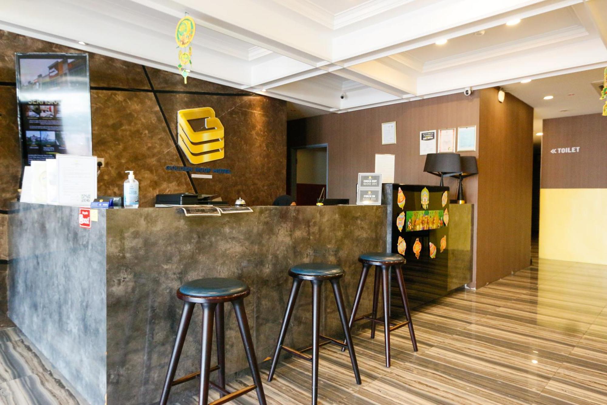 Golden Roof Hotel, Seri Iskandar Extérieur photo